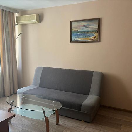 Family Hotel Central Burgas Exteriör bild